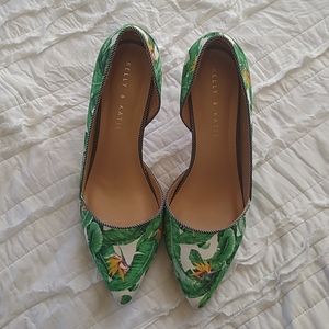 Palm Leaf Printed Pumps